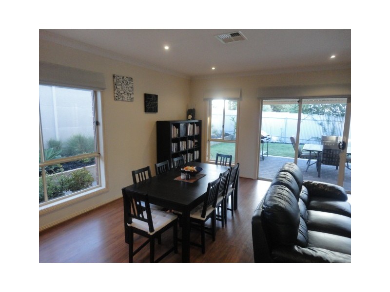 2 Quintus Terrace, Dover Gardens SA 5048