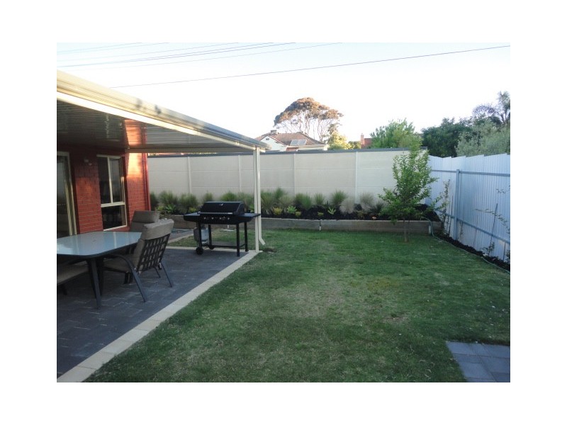 2 Quintus Terrace, Dover Gardens SA 5048