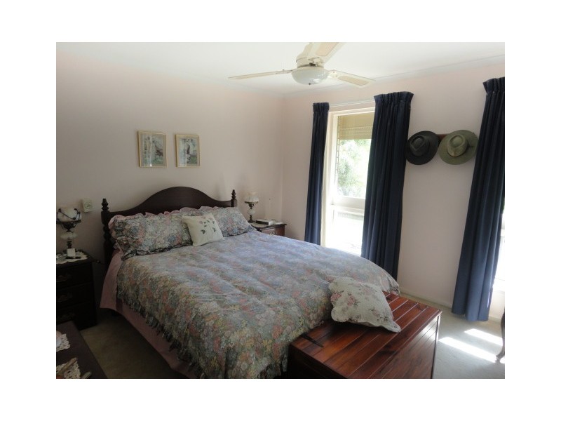 11 Mary Street, Happy Valley SA 5159