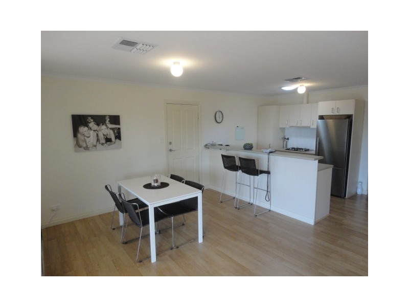 1/2 Oliver Terrace, Hallett Cove SA 5158