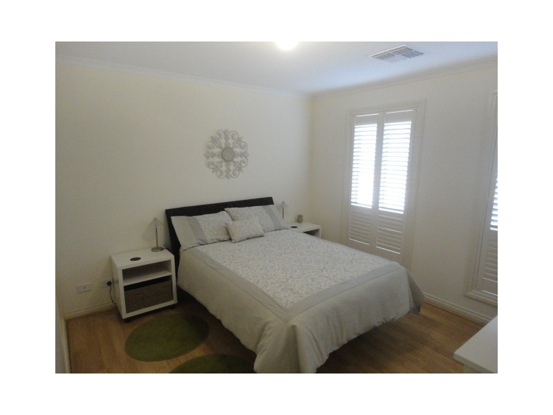 1/2 Oliver Terrace, Hallett Cove SA 5158