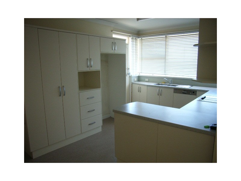 4 Basten Avenue, Seaview Downs SA 5049