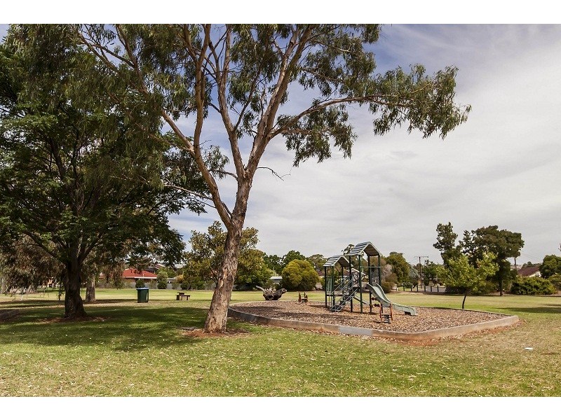 5 Market Street, Marion SA 5043