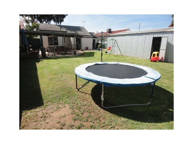 18 Eucla Avenue, Warradale SA 5046