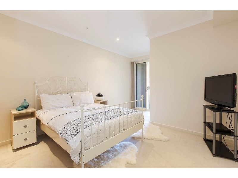 5/42 Holdfast Promenade, Glenelg SA 5045