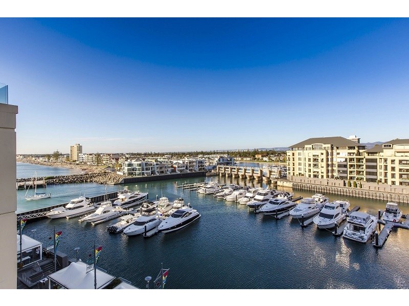 5/42 Holdfast Promenade, Glenelg SA 5045