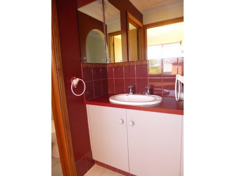 31 Coorabie Crescent, Hallett Cove SA 5158