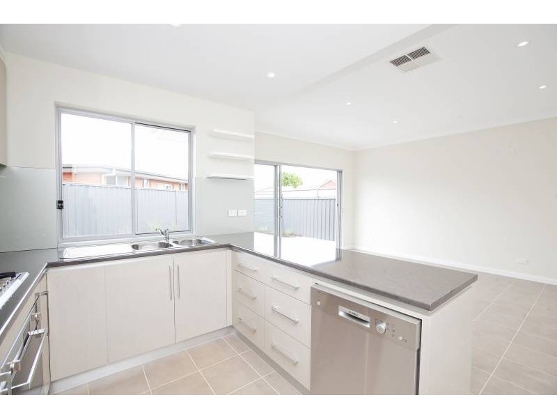 35A Thorne Crescent, Mitchell Park SA 5043