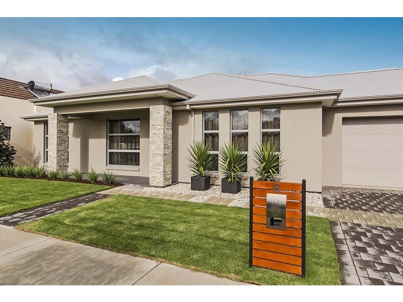 6 Newton Avenue, Clovelly Park SA 5042