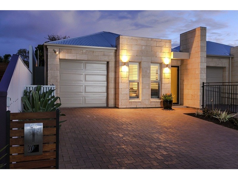 25 Whiteleaf Crescent, Glengowrie SA 5044