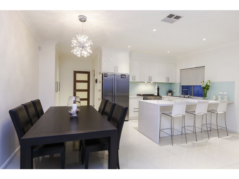 25 Whiteleaf Crescent, Glengowrie SA 5044