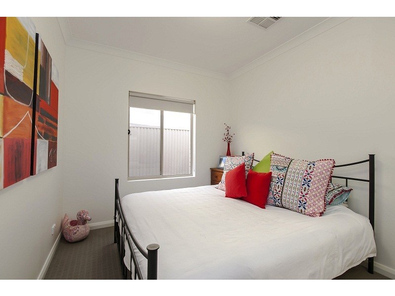 25 Whiteleaf Crescent, Glengowrie SA 5044