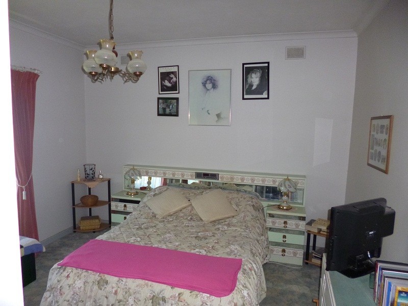 2 Raymond Avenue, Warradale SA 5046