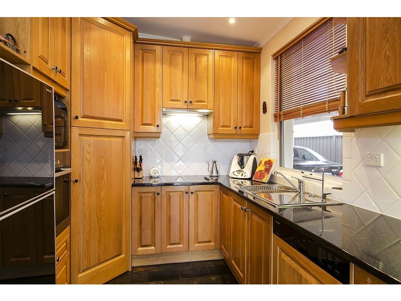 26 Central Avenue, Hallett Cove SA 5158