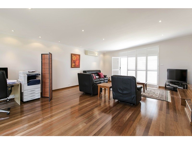 26 Central Avenue, Hallett Cove SA 5158