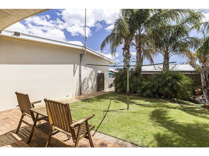 26 Central Avenue, Hallett Cove SA 5158