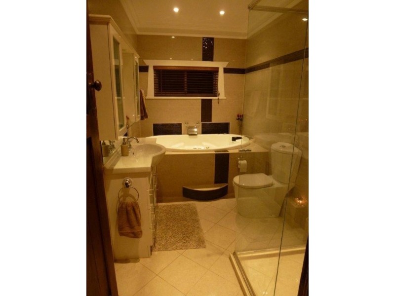 474 CROSS ROAD, Glandore SA 5037