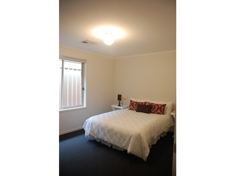 14 Embert Street, Sturt SA 5047