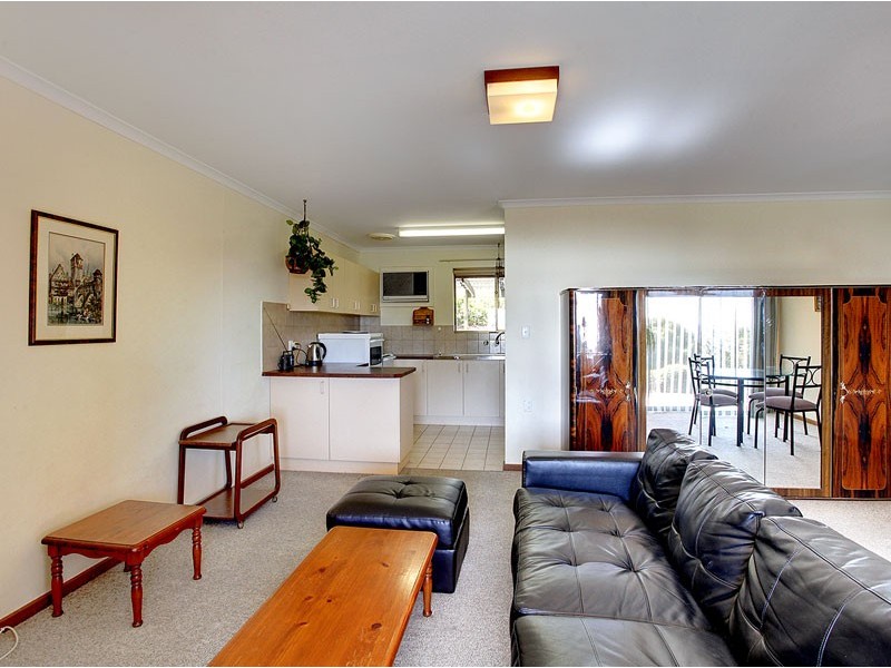 17/145 Perry Barr Road, Hallett Cove SA 5158