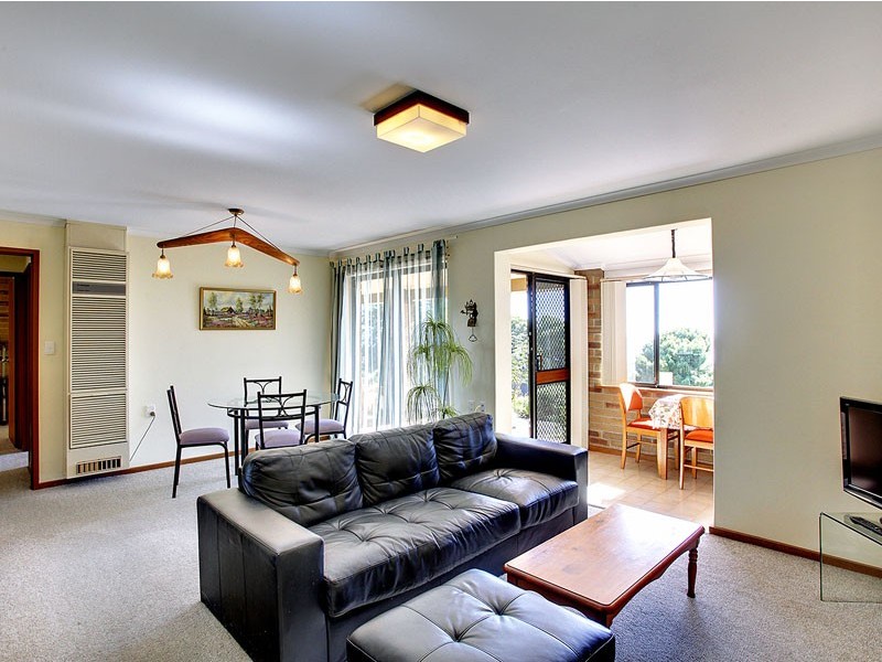 17/145 Perry Barr Road, Hallett Cove SA 5158