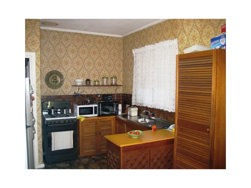 5 Greenasche Grove, Seacombe Gardens SA 5047