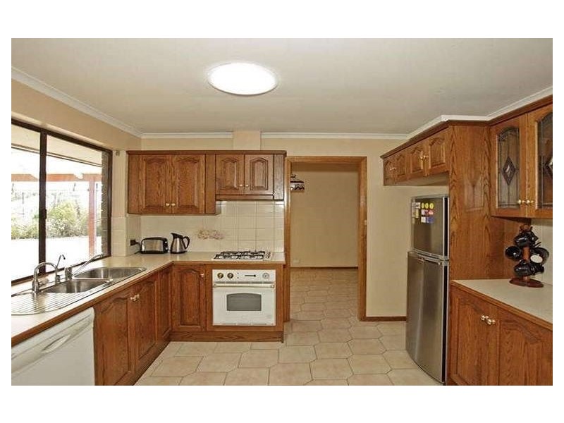 19 Kara Crescent, Gulfview Heights SA 5096