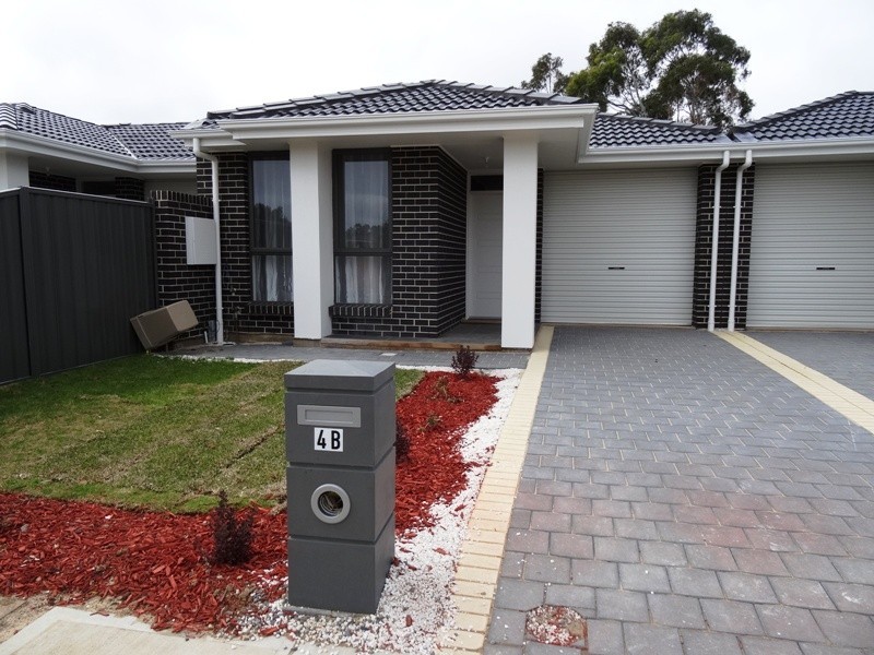 4B Ragless Avenue, Park Holme SA 5043
