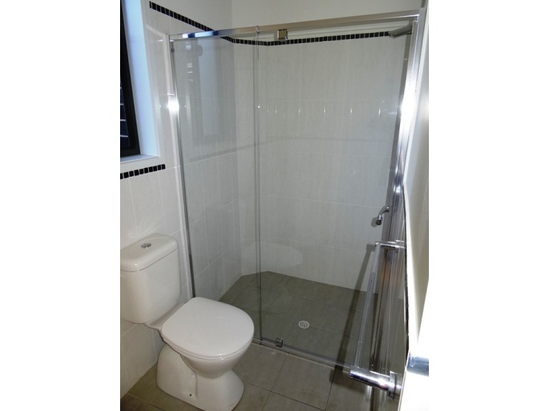 4B Ragless Avenue, Park Holme SA 5043