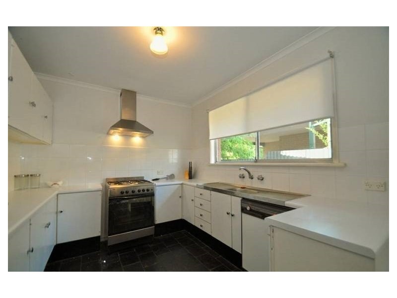 2 Burns Court, Morphett Vale SA 5162