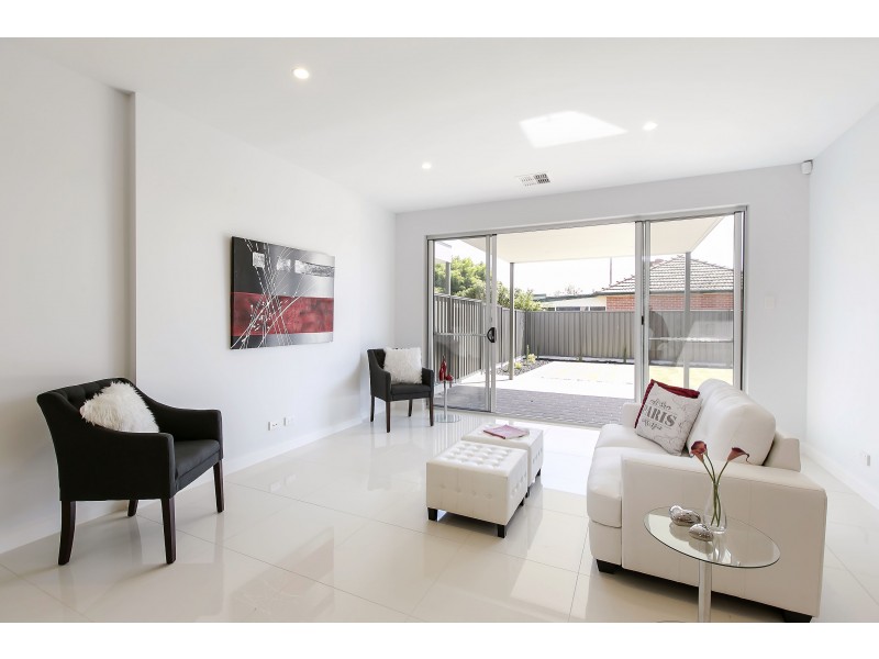 6 Jacaranda Grove, Oaklands Park SA 5046