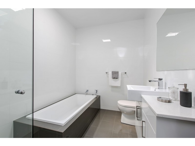 6 Jacaranda Grove, Oaklands Park SA 5046