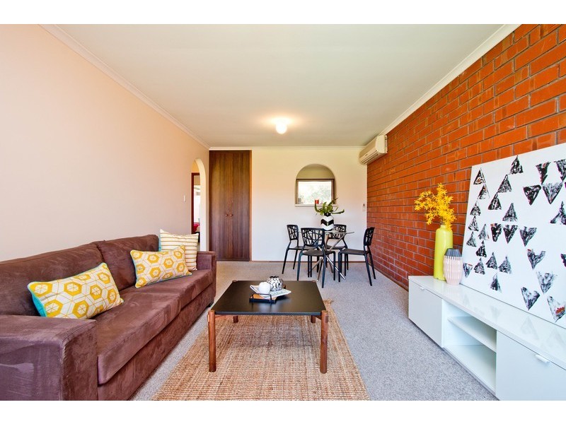 2/2 Douglas Avenue, Reynella SA 5161