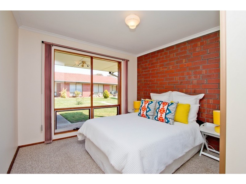 2/2 Douglas Avenue, Reynella SA 5161