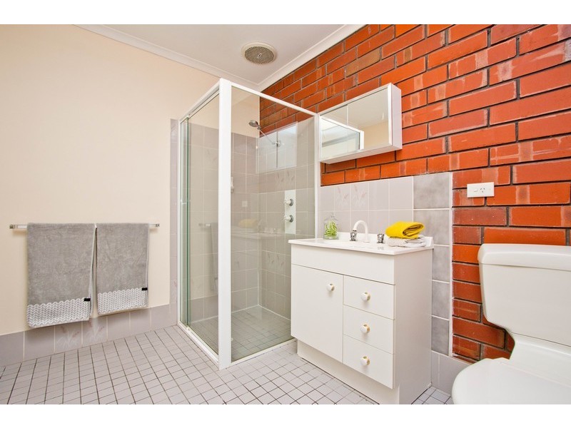 2/2 Douglas Avenue, Reynella SA 5161