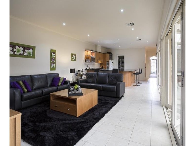16 KOPCHEFF AVENUE, Fulham Gardens SA 5024