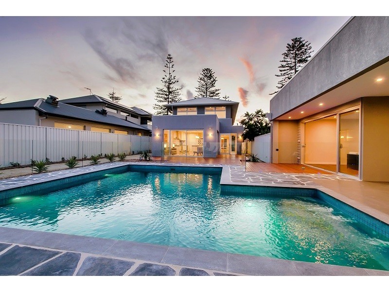 30 Partridge Street, Glenelg SA 5045