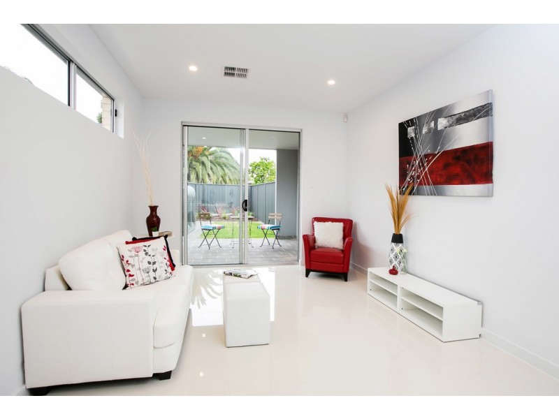 42A Kingston Avenue, Seacombe Gardens SA 5047