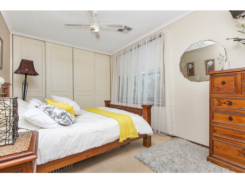 16 Kurrajong Place, Seacombe Gardens SA 5047