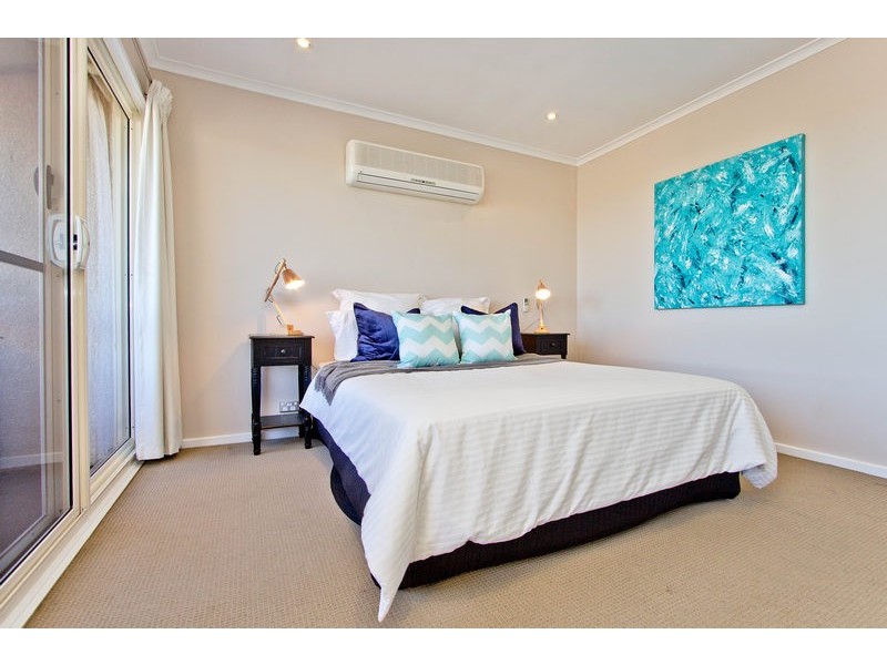 4/62 Sandpiper Place, West Lakes Shore SA 5020