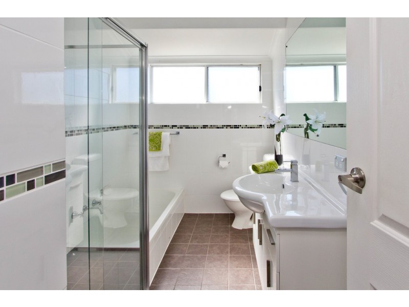 4/62 Sandpiper Place, West Lakes Shore SA 5020