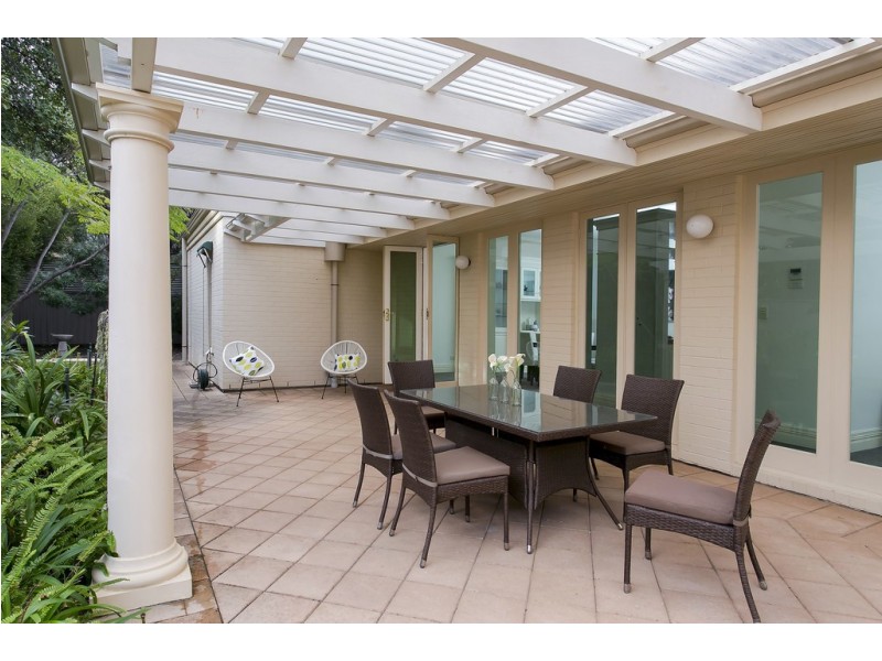 2A Stanley Street, Glenelg North SA 5045