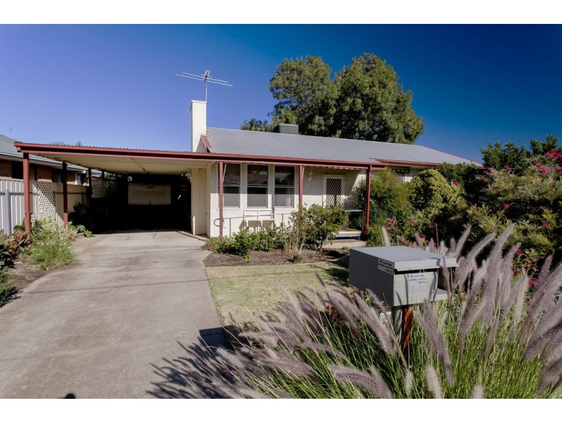 2 Spring Street, Seacombe Gardens SA 5047