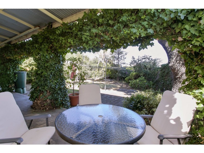 2 Spring Street, Seacombe Gardens SA 5047