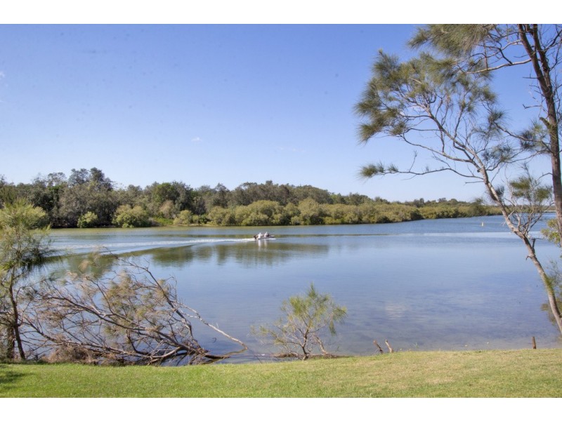 77 Overall Drive, Pottsville NSW 2489