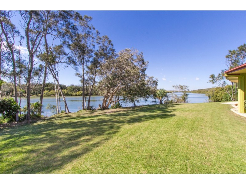 77 Overall Drive, Pottsville NSW 2489