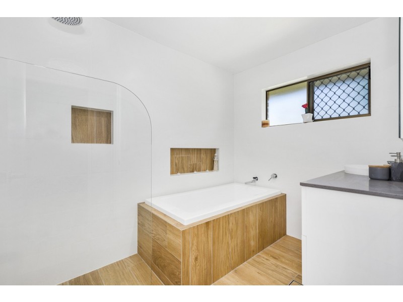 2/8 Poinciana Avenue, Cabarita Beach NSW 2488