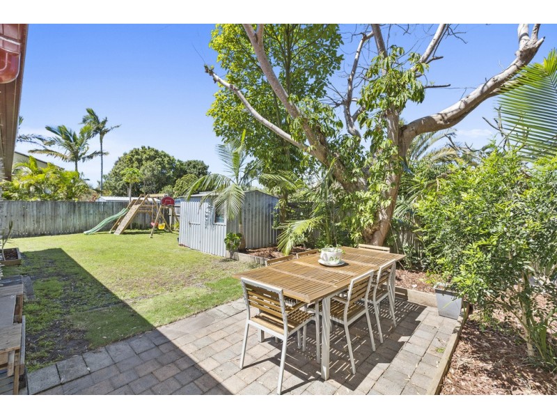 2/8 Poinciana Avenue, Cabarita Beach NSW 2488