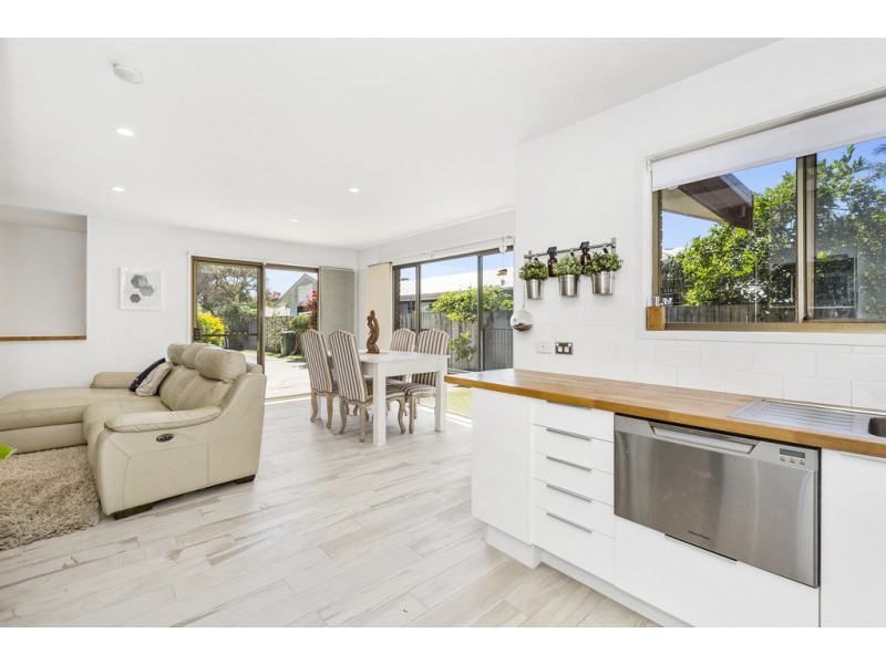 2/8 Poinciana Avenue, Cabarita Beach NSW 2488