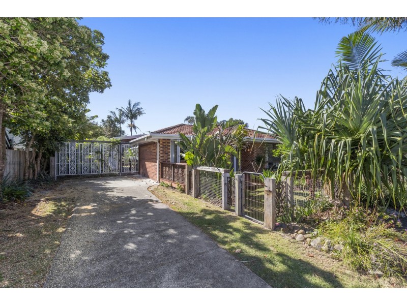 3 Ti Tree Avenue, Bogangar NSW 2488