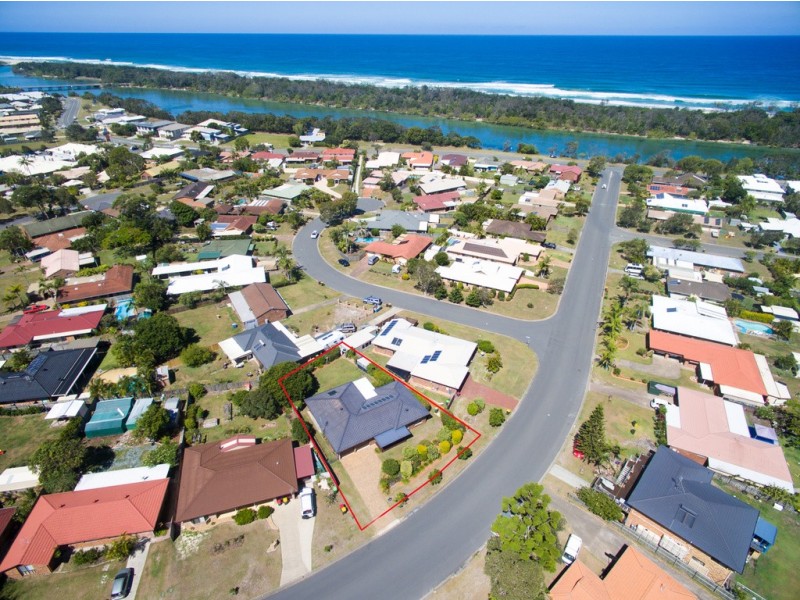 15 Victoria Avenue, Pottsville NSW 2489